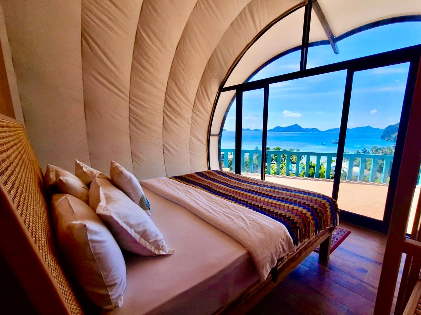 Glamping, Dome