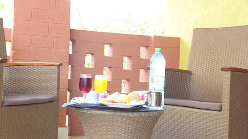 Bougainvillees Hotel 21/36