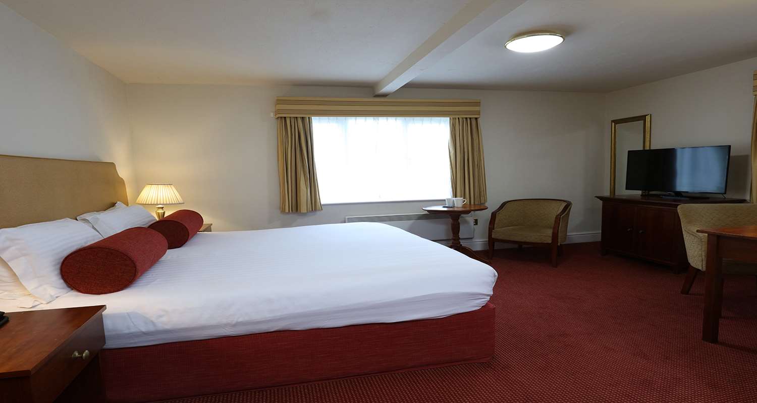 غرفة قياسية بسرير مزدوج، Windmill Village Hotel, Golf Club Spa, BWSC 2/4
