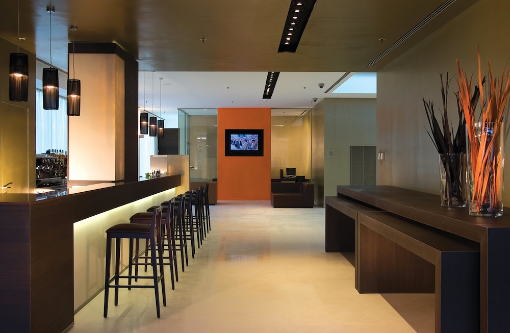 DOUBLETREE BY HILTON MILAN 5/83