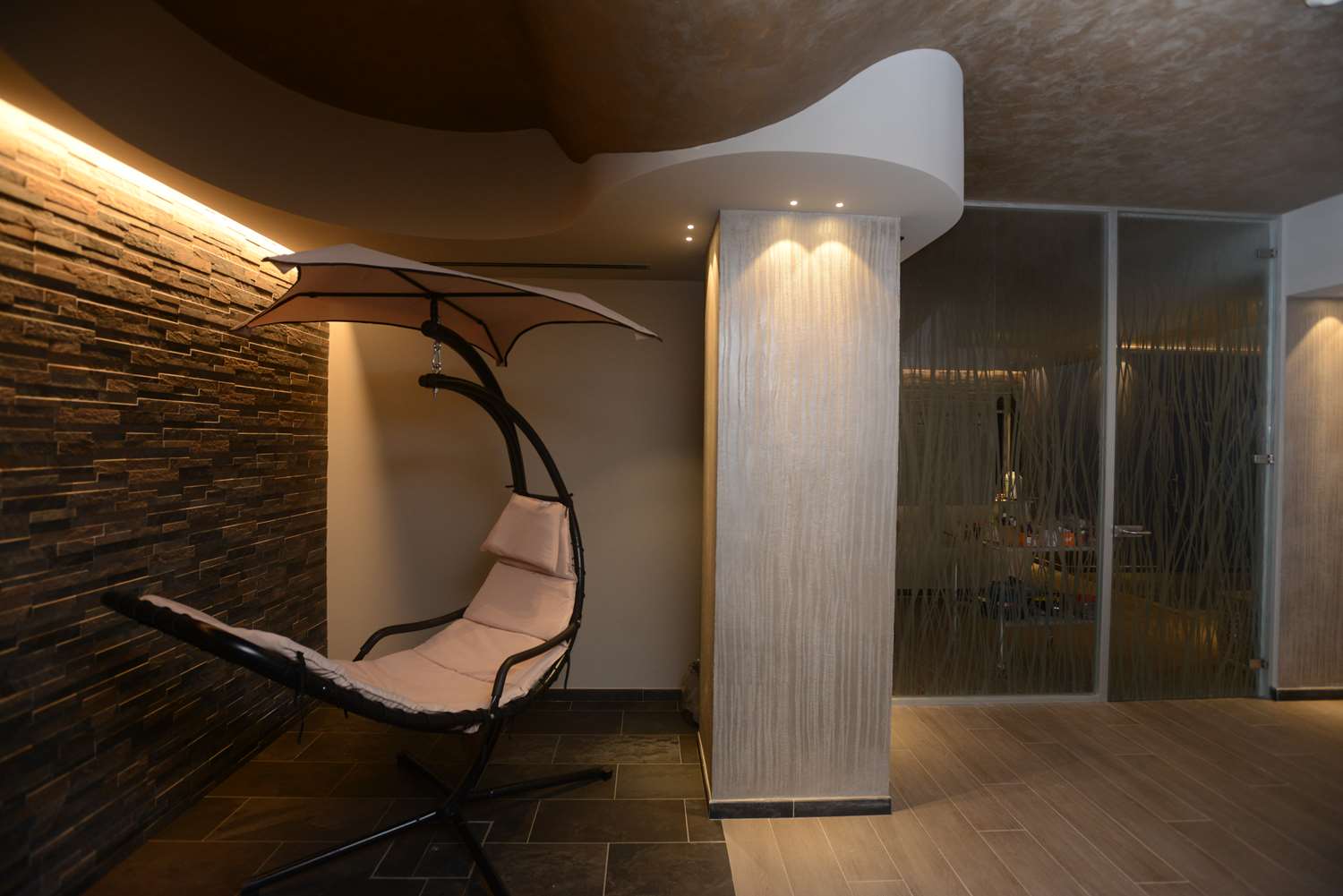 Albergo Roma, Bw Signature Collection 16/38