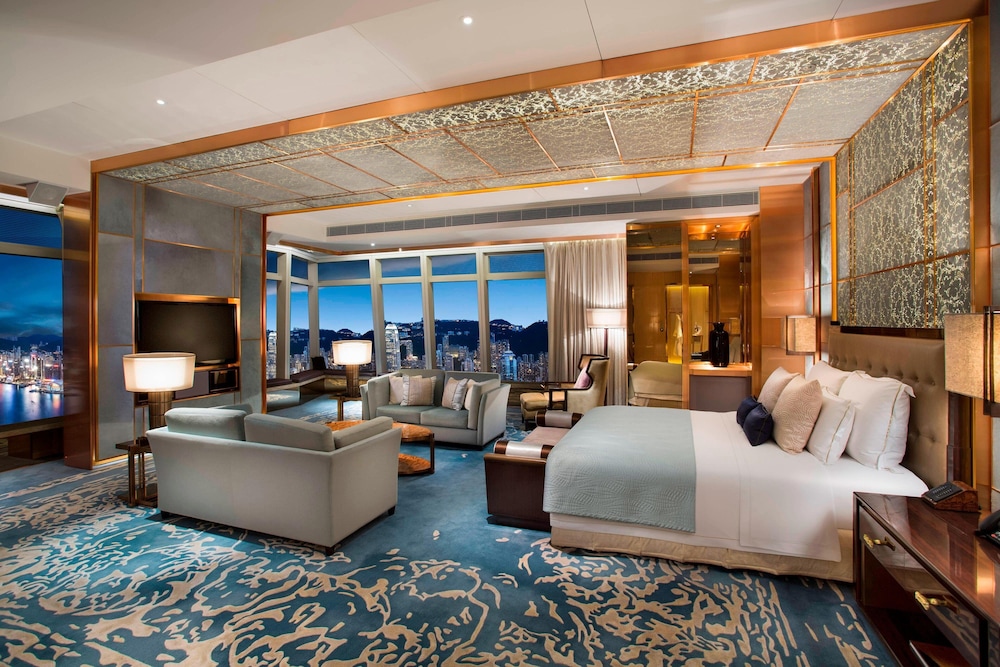 The Ritz Carlton Hong Kong 24/35