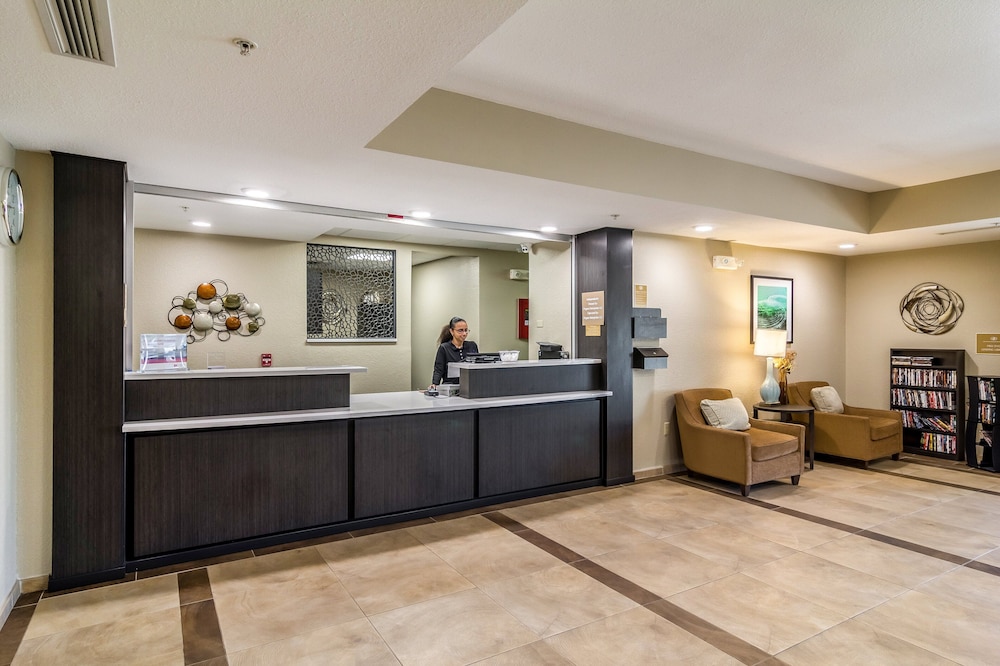 Candlewood Suites Jacksonville East Merril Road 10/66