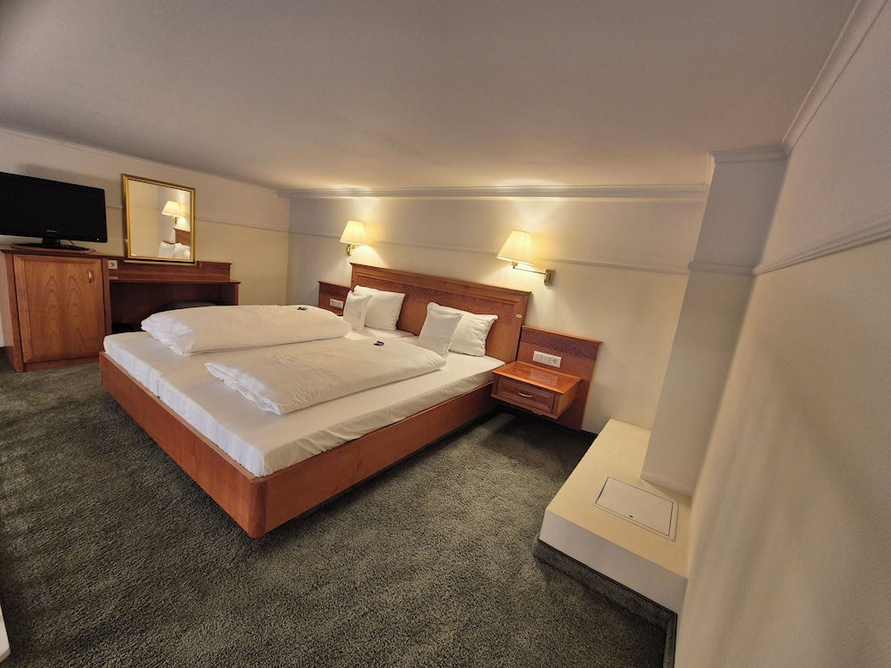 MAISONETTE, JUNIOR SUITE