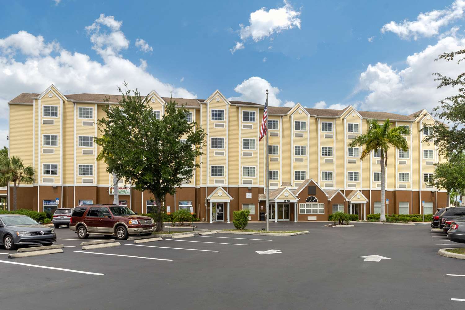 Quality Inn & Suites Lehigh Acres Fort Myers 31/34