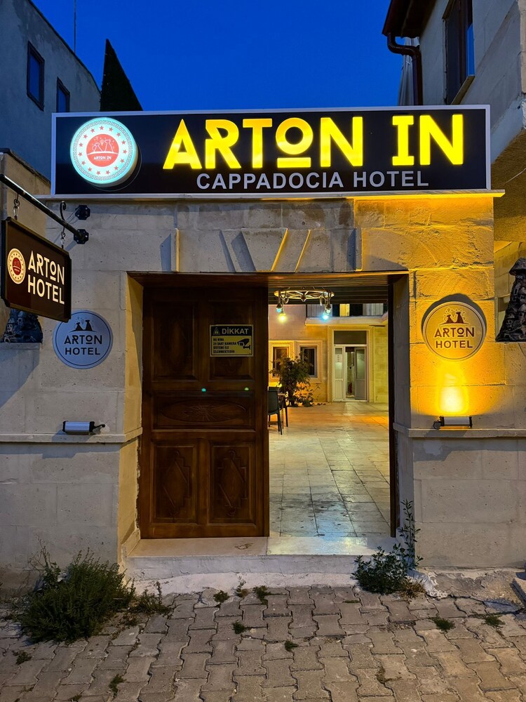 Arton In Cappadocia 1/24