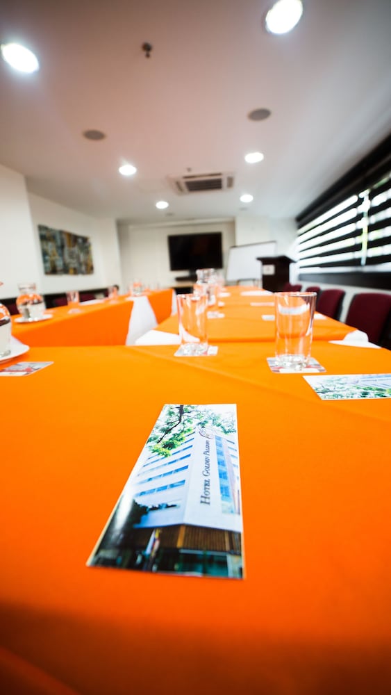 HOTEL GOLDEN PALERMO 43/50