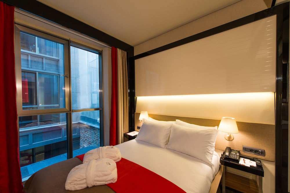 Favori Hotel 18/38