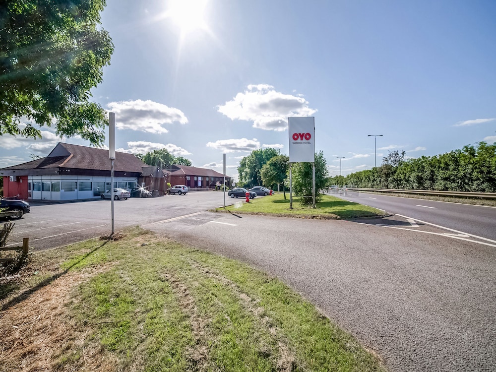 OYO Sunrise Hotel, A46 N Leicester 16/19