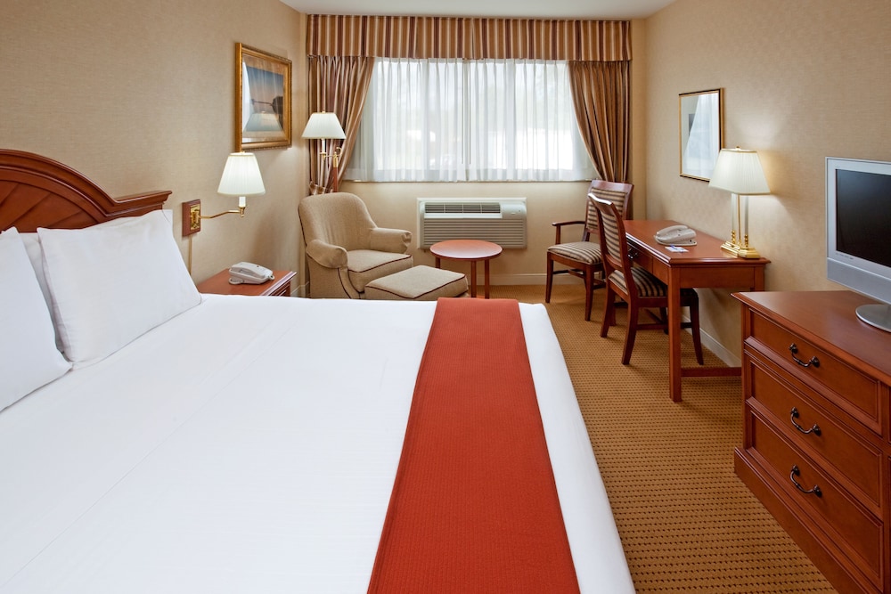 Rockville Centre Hotel 12/38