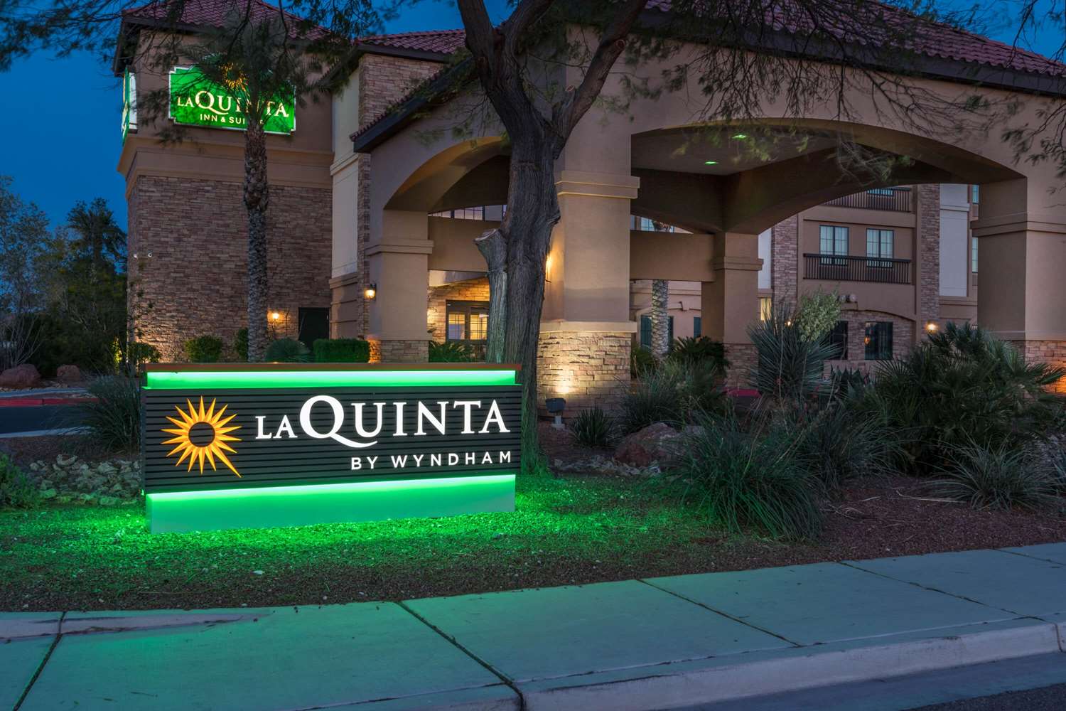 La Quinta Inn & Suites by Wyndham Las Vegas Airport South 5/46