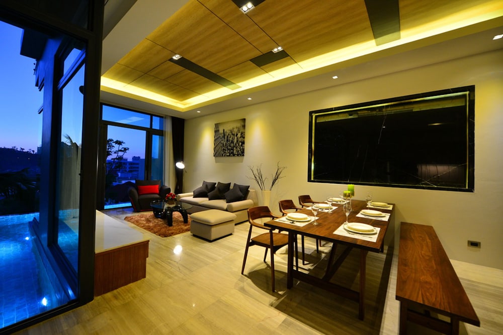 Bukit Pool Villas 21/44