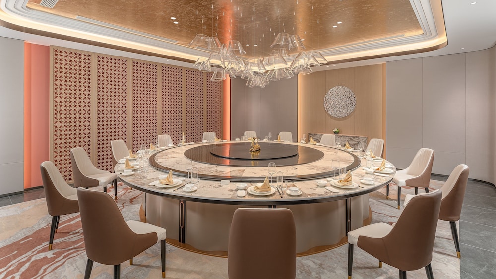 Holiday Inn LIAOYUAN CITY CENTER 35/50