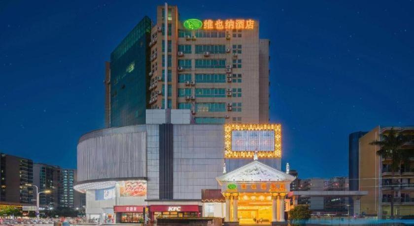 Vienna Hotel (Shenzhen Convention and Exhibition Center, Fuhai Qiaotou) 8/63