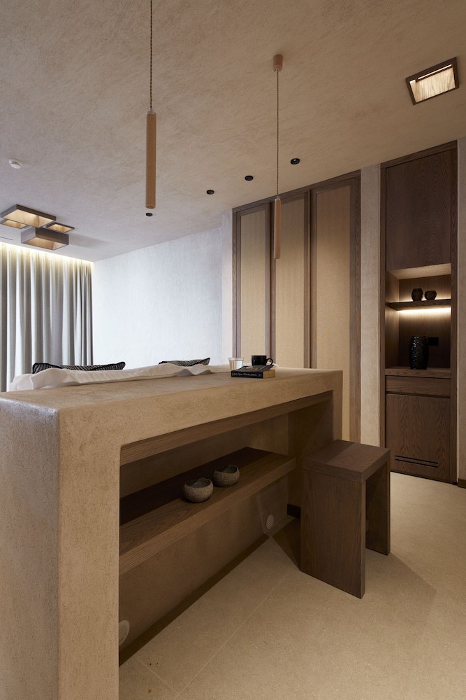 North Santorini Luxury Spa Hotel 7/50