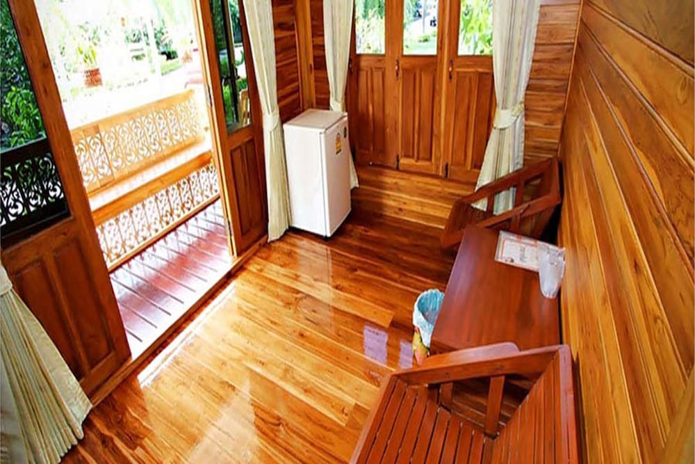 P.N. Gold Resort 35/48