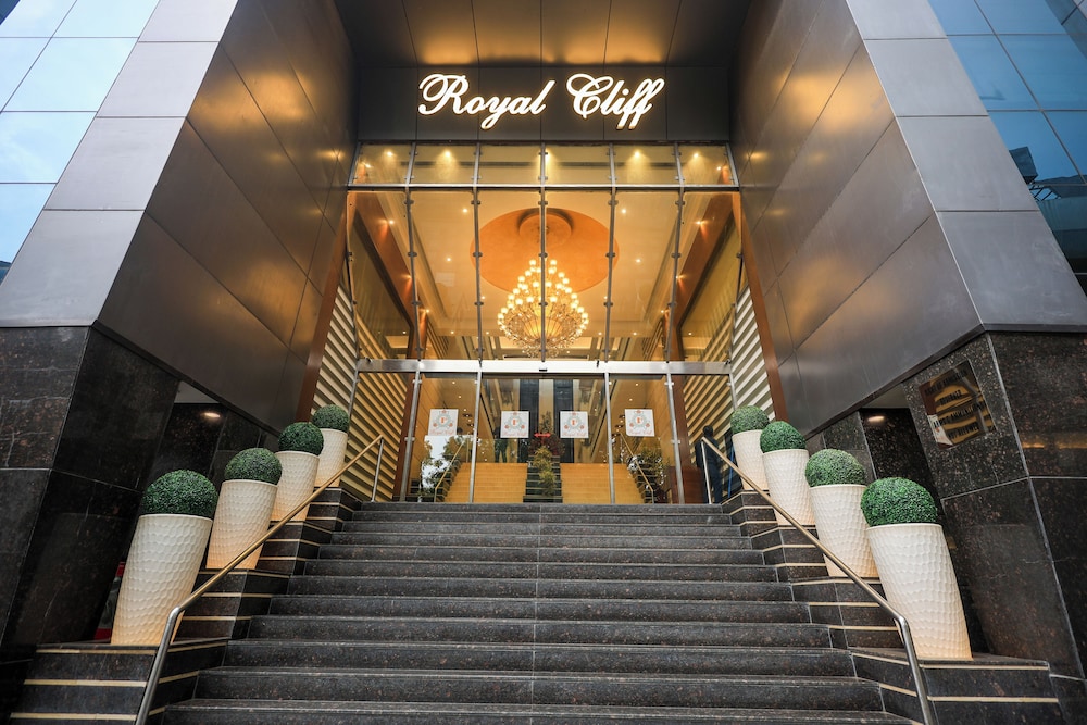 Hotel Royal Cliff 5/50