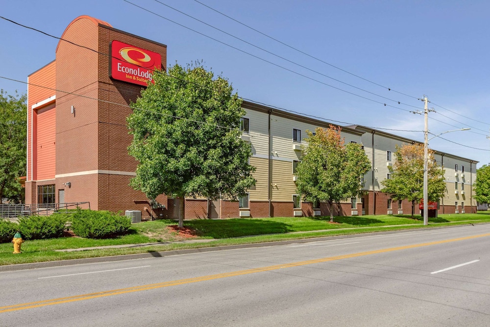 Econo Lodge Inn & Suites Des Moines Fairgrounds Area 25/37
