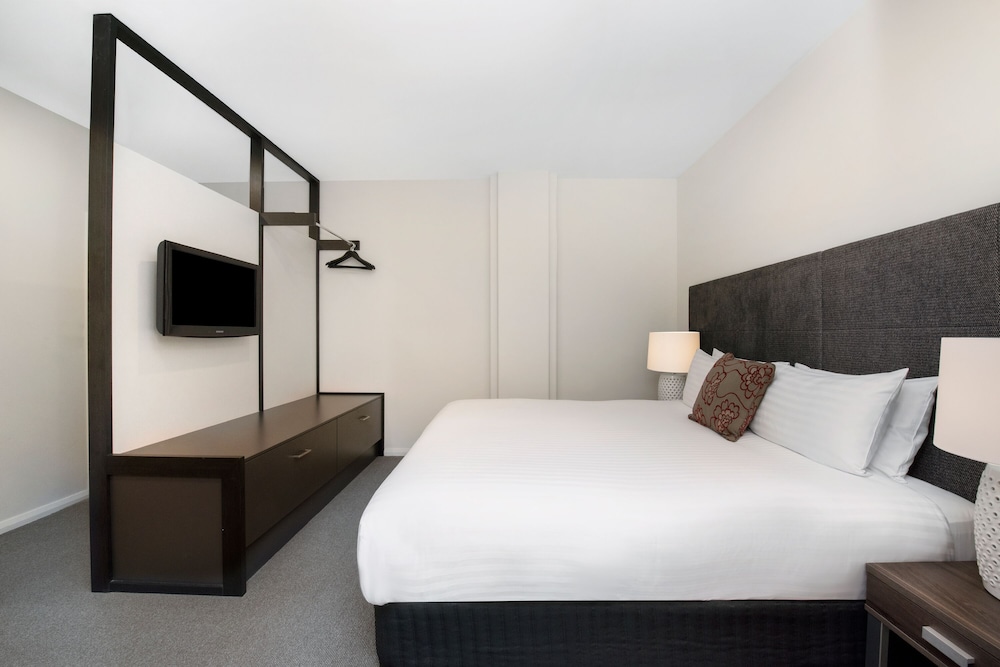 1 BEDROOM, EXECUTIVE