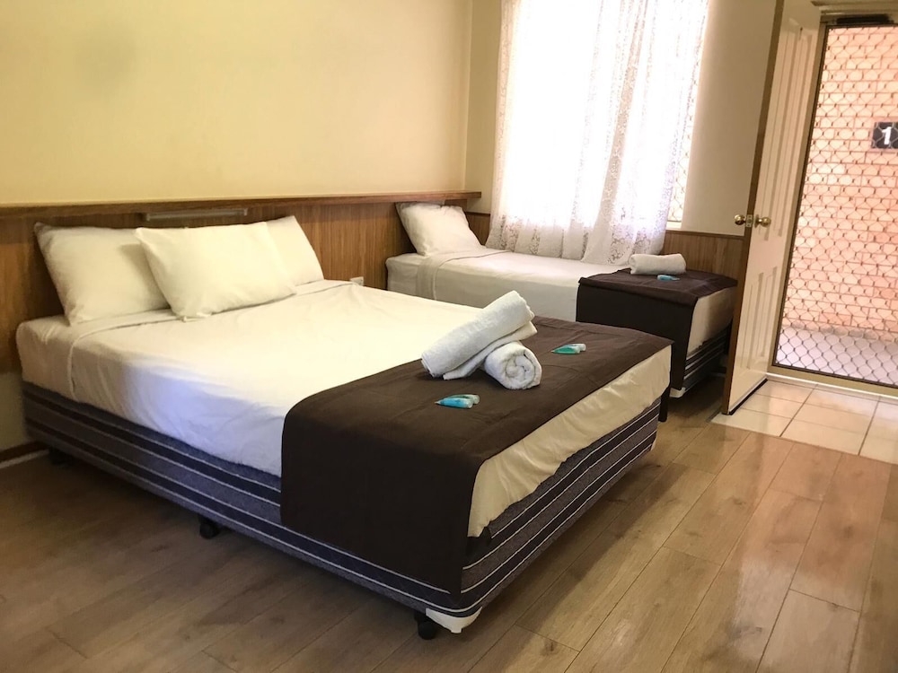 Angel's Rest Motel 6/26