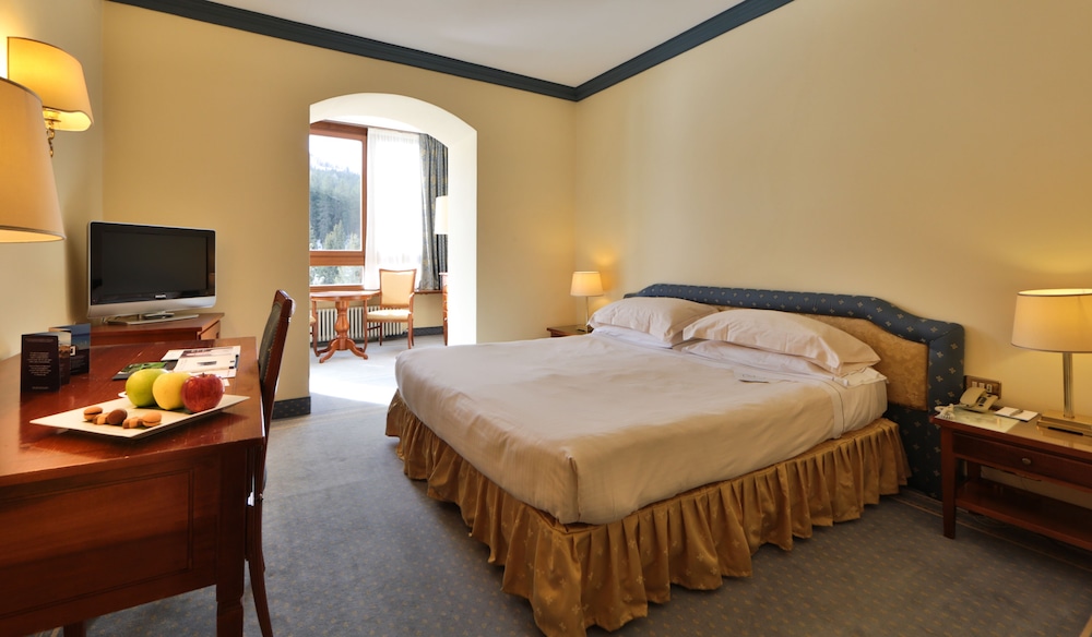 Th Madonna Di Campiglio Golf Hotel 18/74