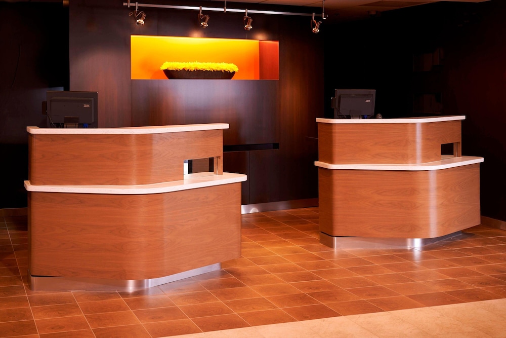 Lobby at Courtyard by Marriott Dayton South, MIAMISBURG - OH