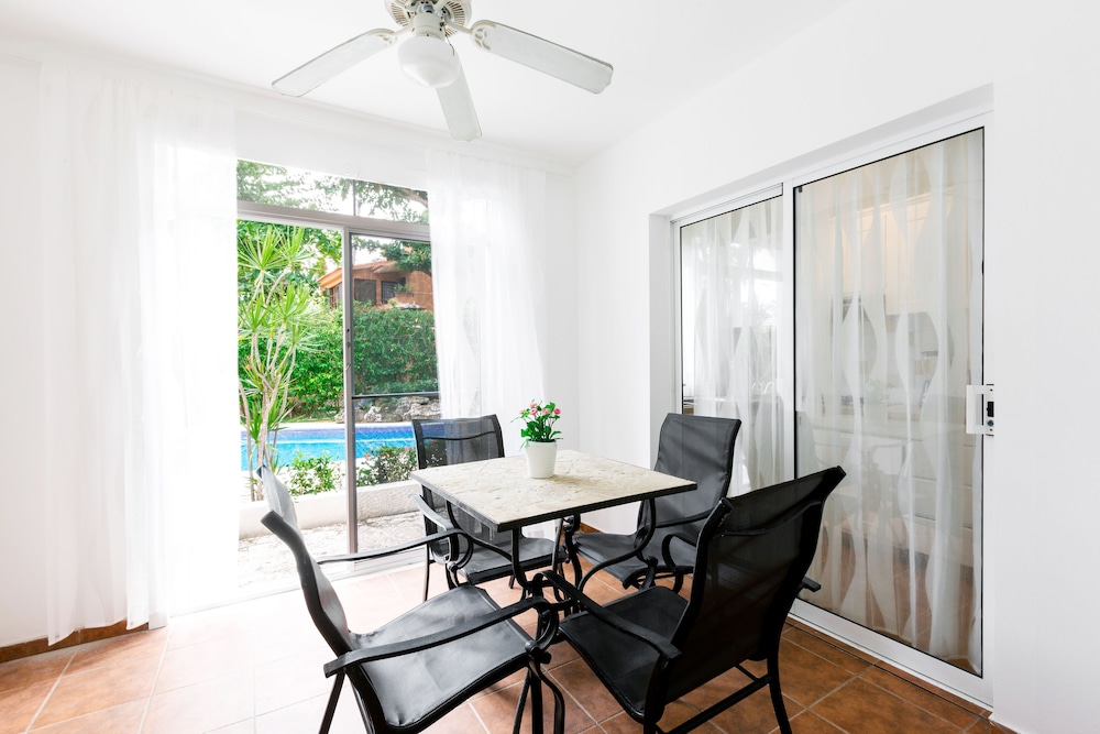 Beach Bungalows Los Corales 23/50