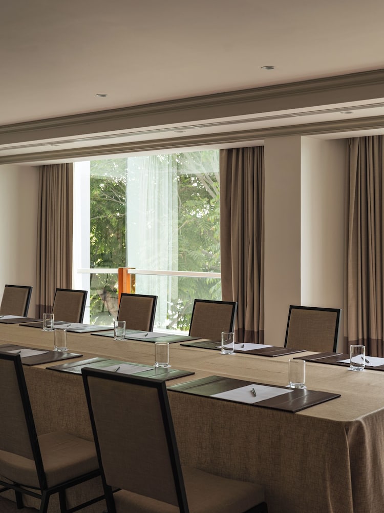 Miraflores Park A Belmond Hotel 69/78