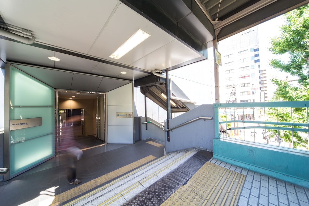 Hotel Claiton Esaka 6/34