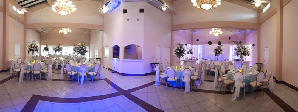 Las Olas Beach Resort 28/50