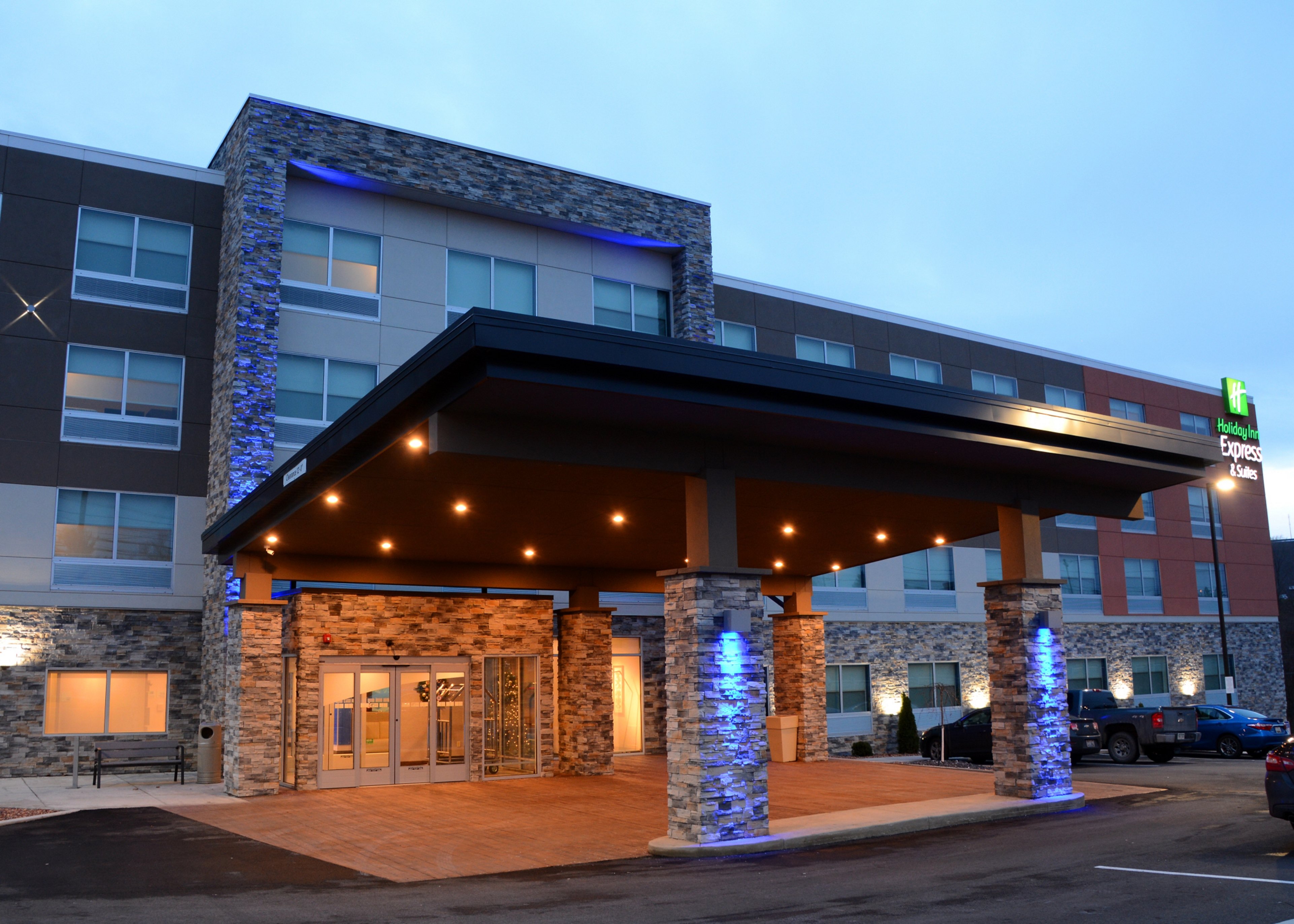 Holiday Inn Express Suites Pittsburgh Monroeville 2/49