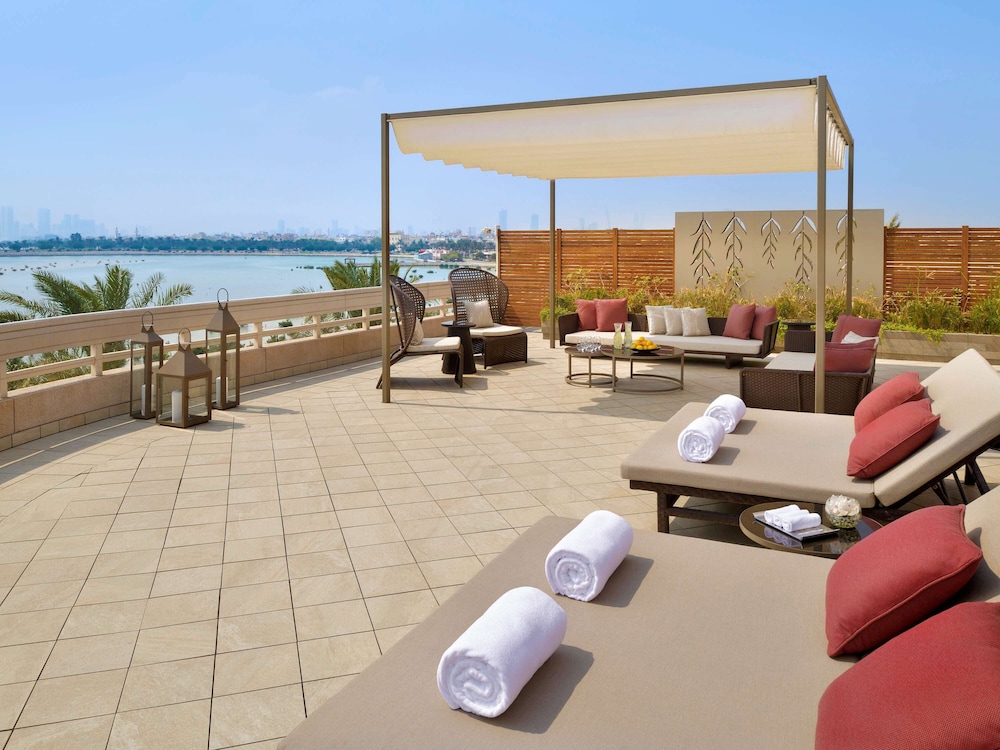 MOVENPICK HOTEL BAHRAIN 9/72