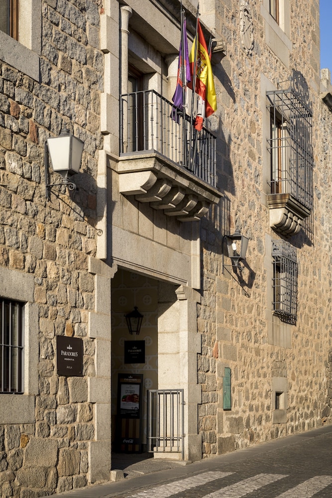 Parador de Avila 52/64