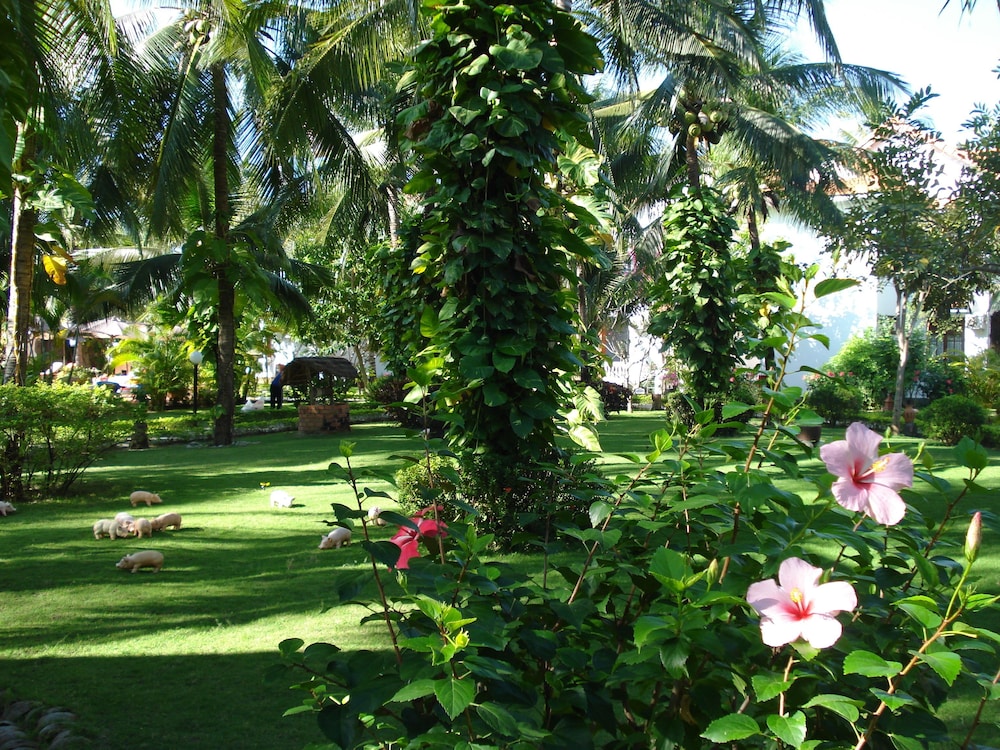 Four Oceans Resort 33/42