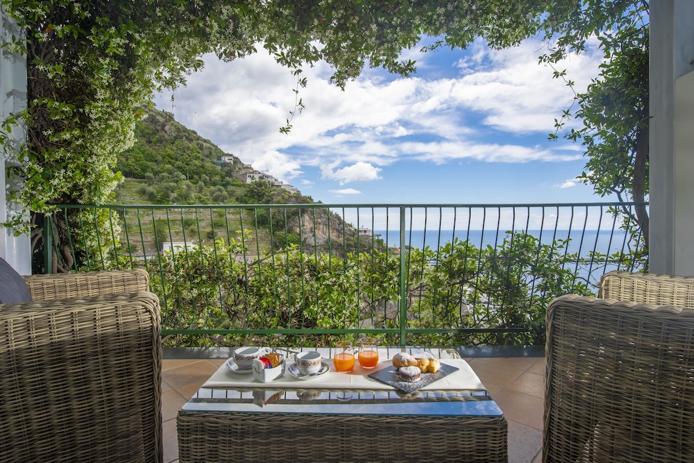 Hotel Pellegrino 28/50