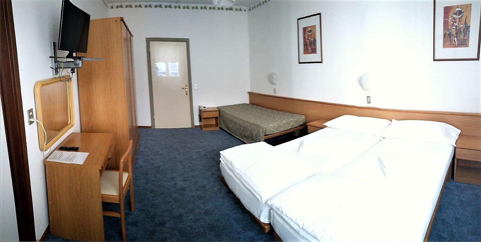 Hotel Modena 7/26