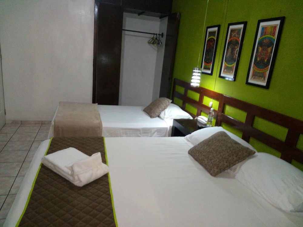 Hotel Tazumal House 36/82