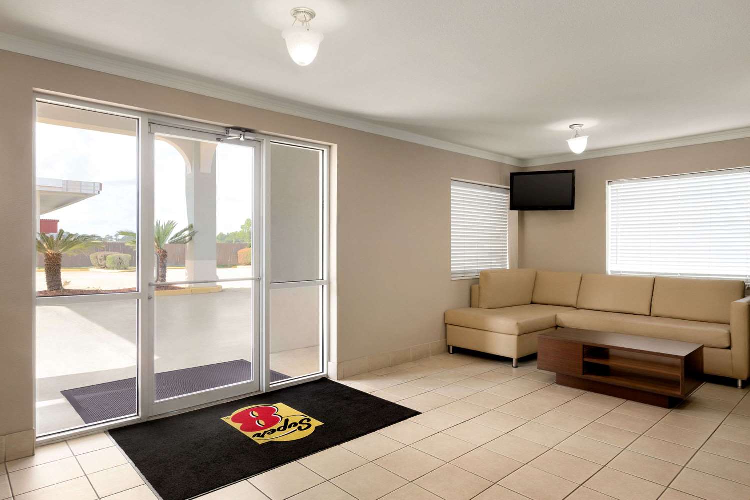Super 8 By Wyndham Lake Charles Northeast 19/22