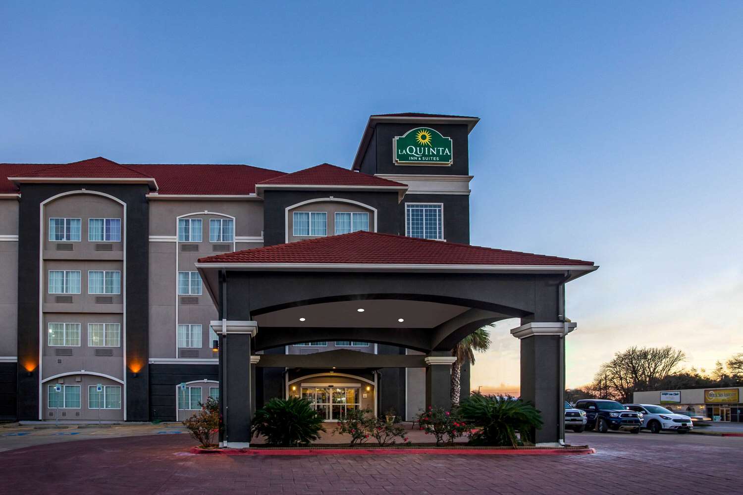 La Quinta Inn And Suites By Wyndham Columbus Tx 4/60
