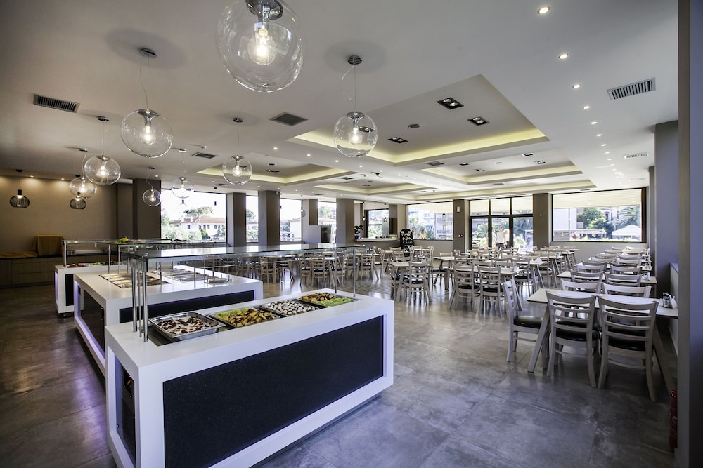 Simeon Hotel 43/49