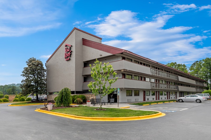 Red Roof Inn Asheville - Biltmore West 29/33