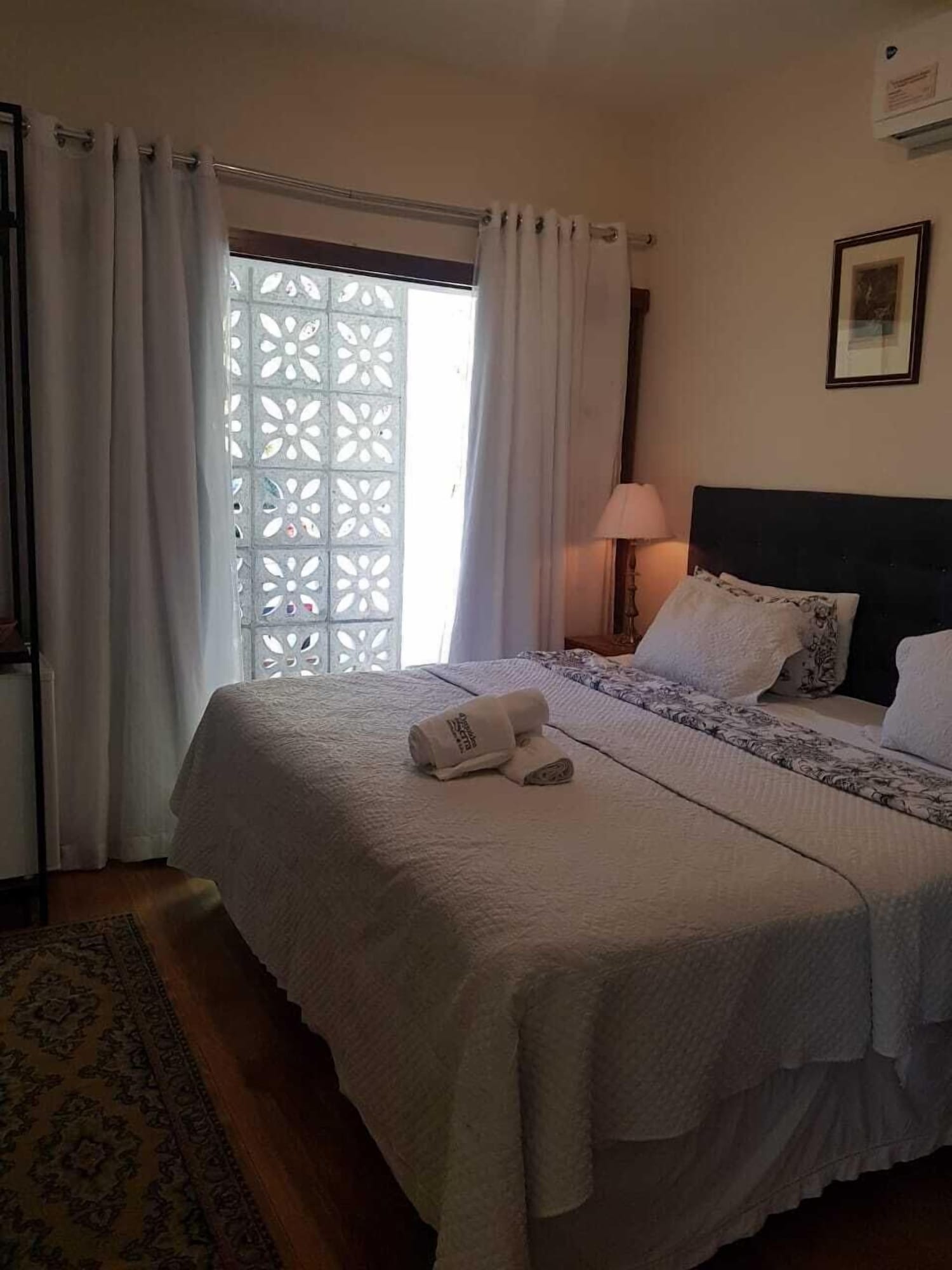 SUPERIOR, DOUBLE OR TWIN BED