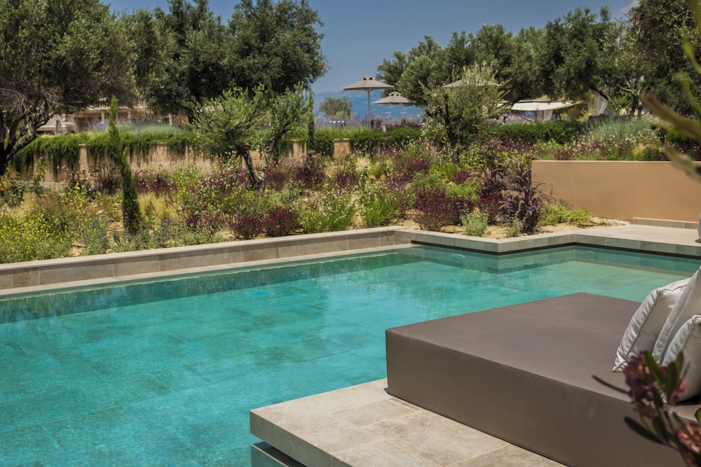 Thalassa Boutique Hotel 72/77