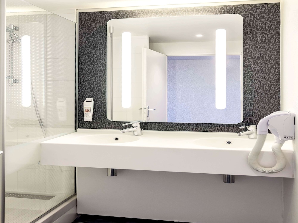 Ibis Beziers Est Mediterranee 38/73