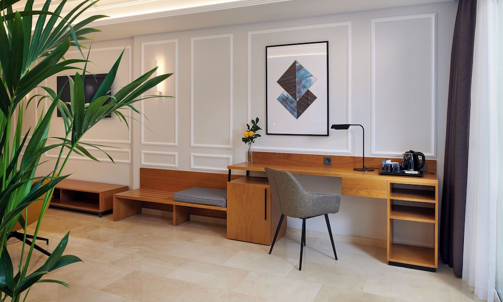 Grupotel Playa De Palma Suites And Spa 11/74