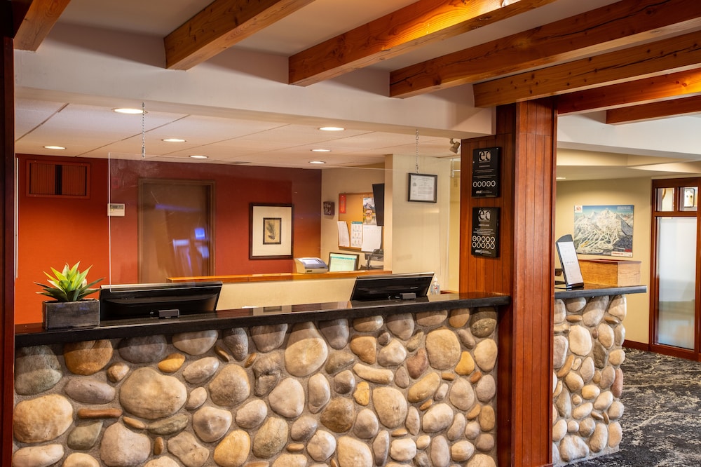 Lobstick Lodge 9/30