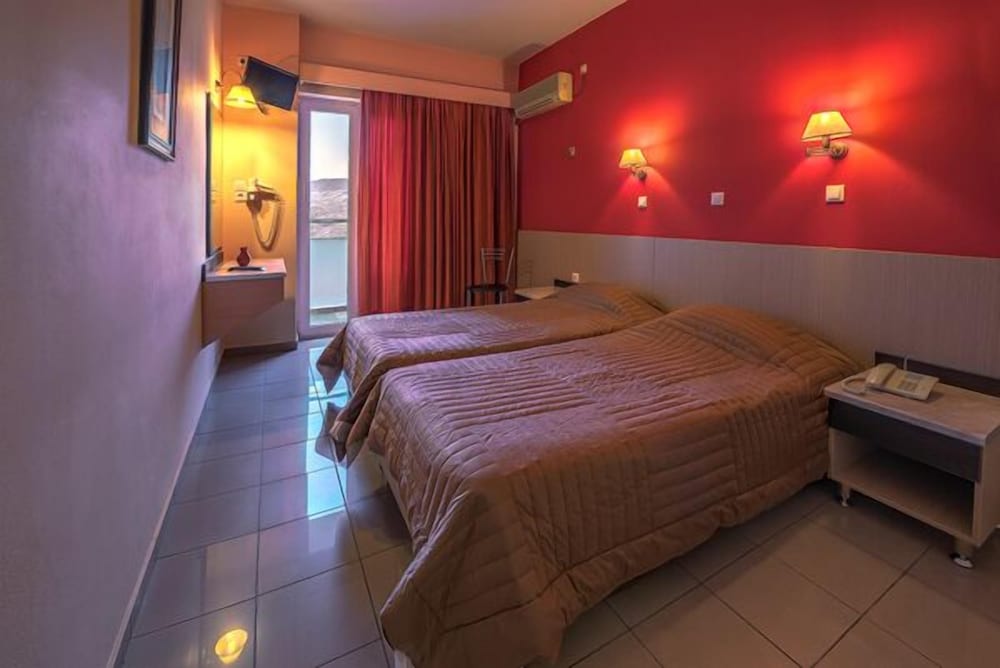 Paritsa Hotel 9/30