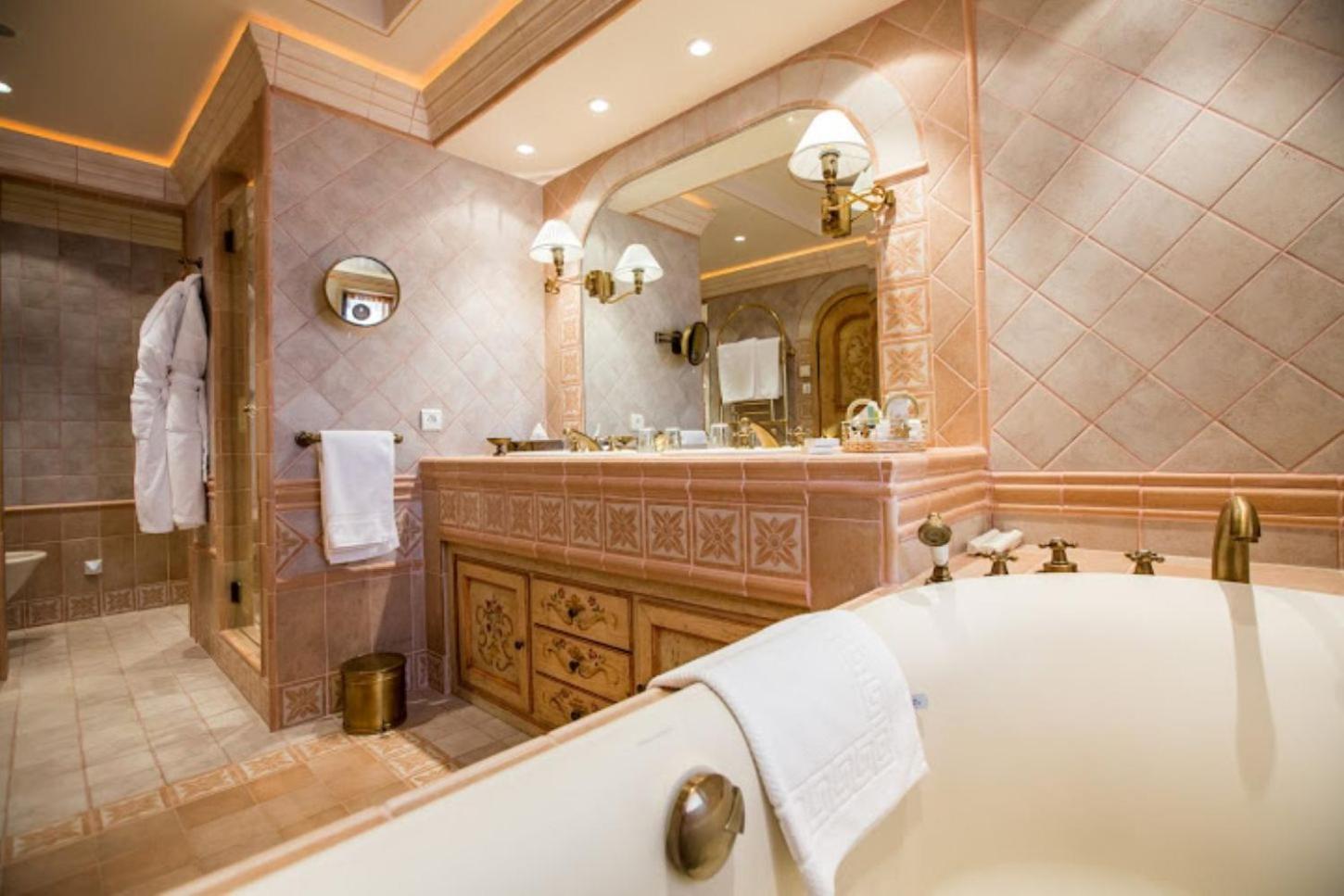 شقة بريميوم بشرفة بـ3 غرف نوم، Hotel de la Loze 5/5