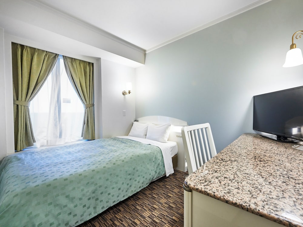 Semi Room, Semi Double Bed, Smoking