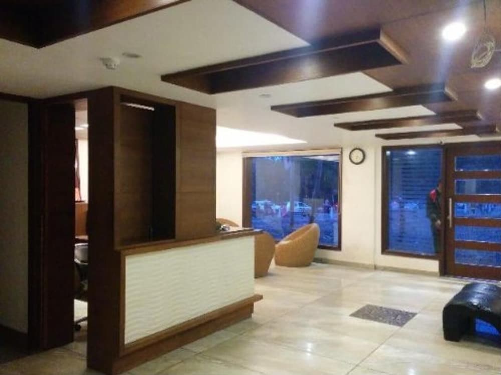 Hotel Pride 5/45